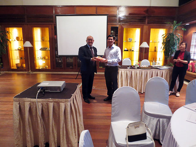 Handling Objection & Negotiation Skills - Sanofi (Furama Resort, 04.03.2015)
